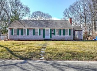 14 Irving Rd, East Falmouth, MA 02536