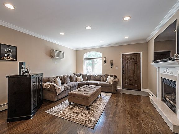2nd image of 1023 72nd St #2A