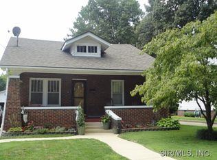 2308 Mound St, Alton, IL 62002