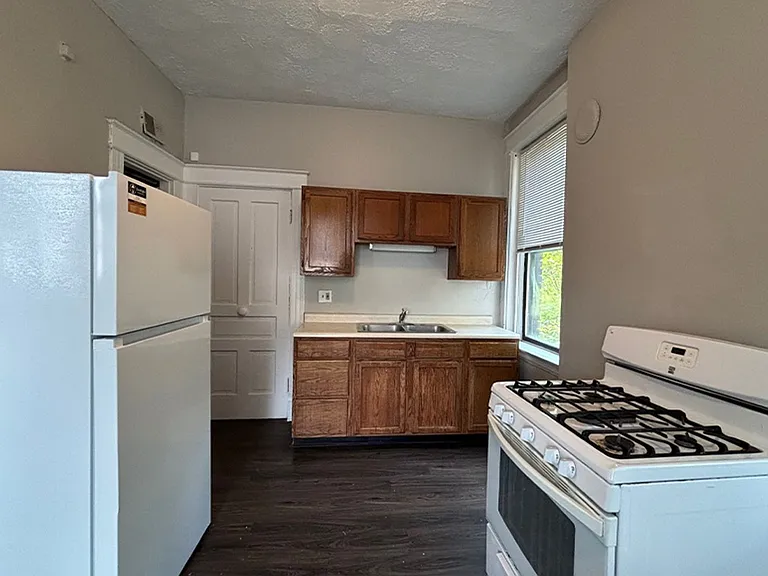 3241 Jefferson Ave — Photo 30