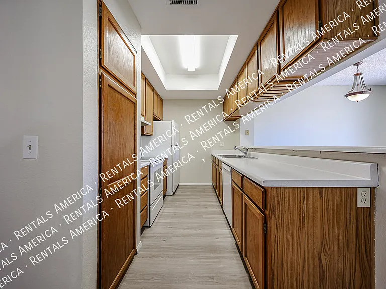 3921 W Ivanhoe St #176 — Photo 11