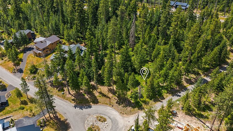 2nd image of 21 Old Grove Trail