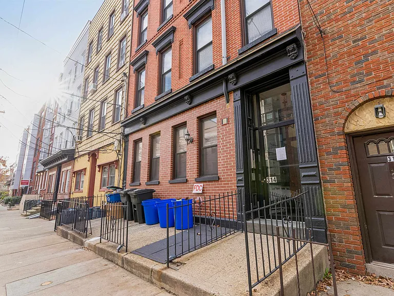 314 Monroe St #3 — Photo 14