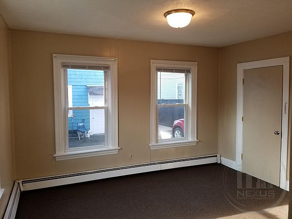 3rd image of 72 Sumner Ave Floor 1