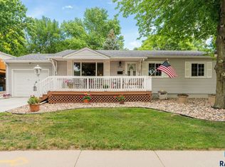 1716 S Shellynn Dr, Sioux Falls, SD 57103