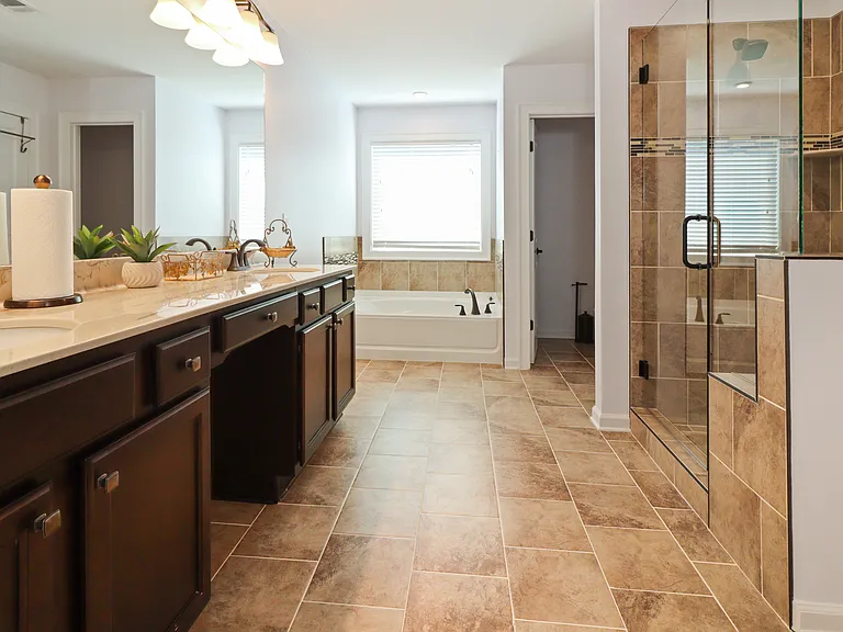 4010 Lake Manor Way — Photo 23