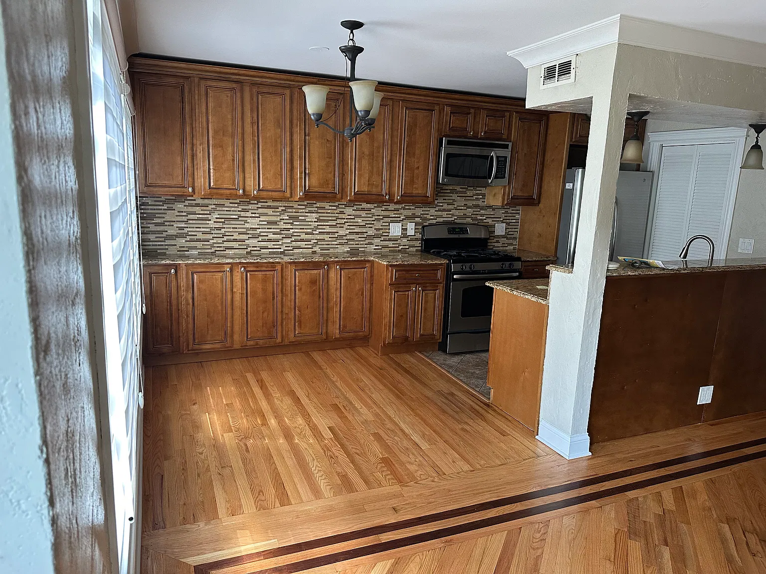 1465 Cove Dr — Photo 4