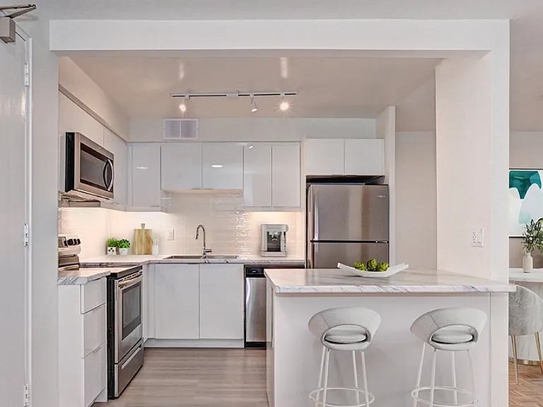 188 Margaret Ave — Photo 1