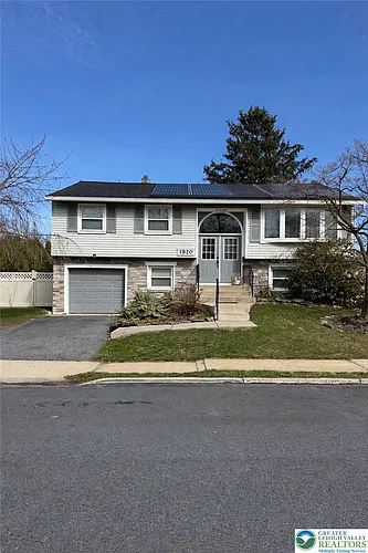 1820 Sherwood St Photo 1