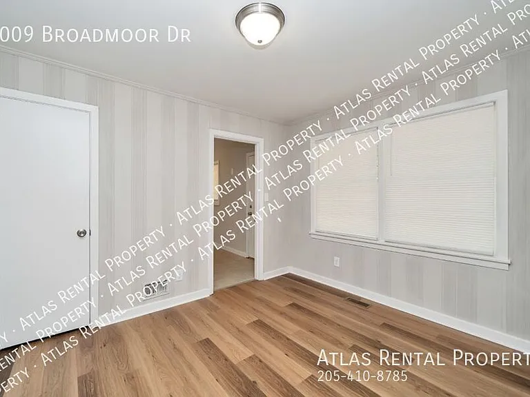1009 Broadmoor Dr — Photo 10