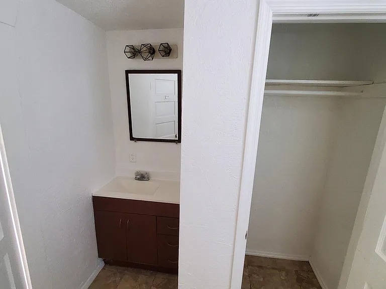 3410 Dr Martin Luther King Jr St N #B — Photo 8