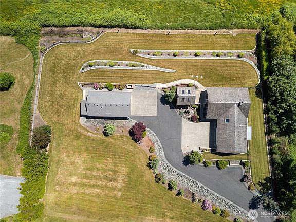 4th image of 17441 Lake Terrace Place