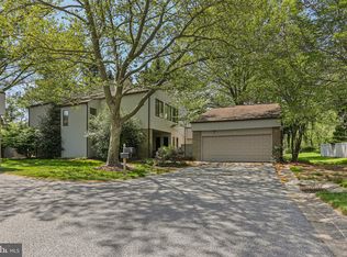 8 Regency Ct #8, Baltimore, MD 21208