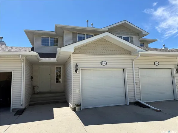 223 Mikkelson DRIVE, Regina, SK S4T 0A3