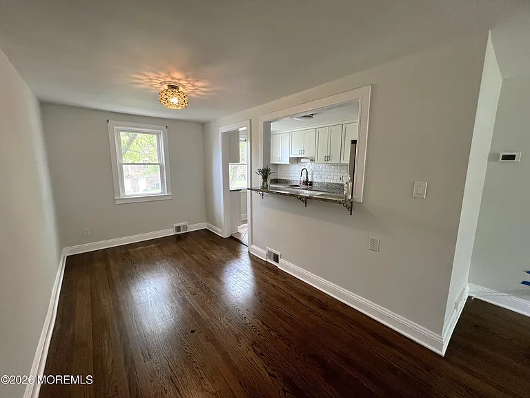 317-325 Bath Ave #15 — Photo 6