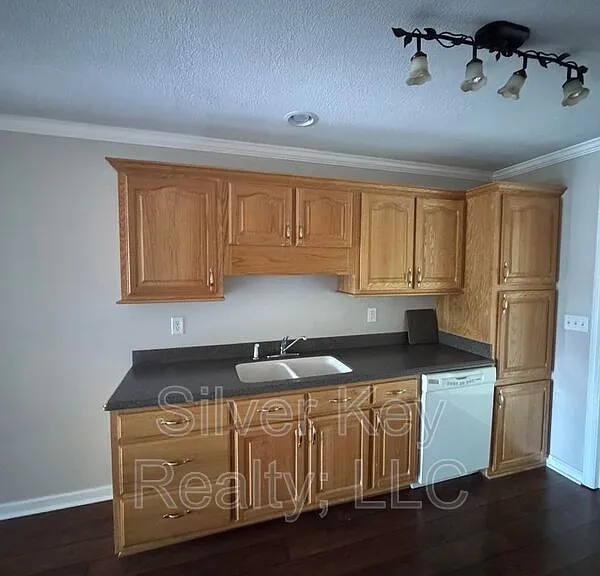 1515 W Madison Ave #1C — Photo 6