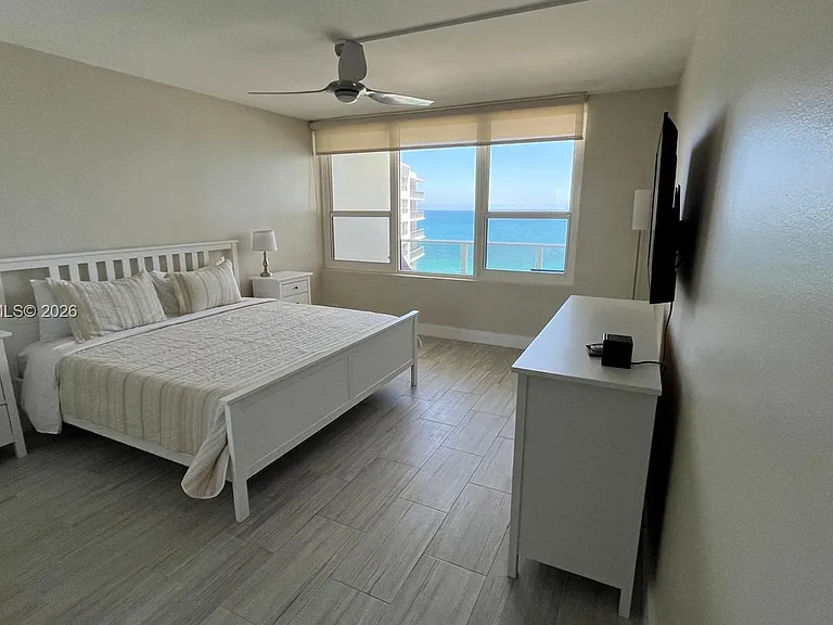 3505 S Ocean Dr #1421 — Photo 9