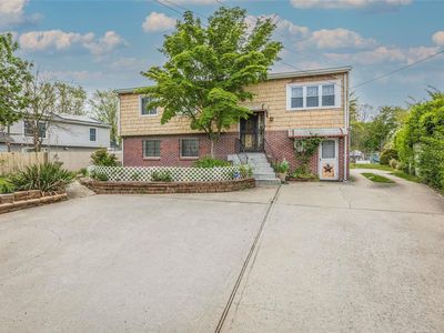 1548 Islip Avenue, Brentwood, NY, 11717