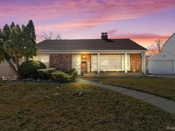 18020 Juliana Ave, Eastpointe, MI 48021
