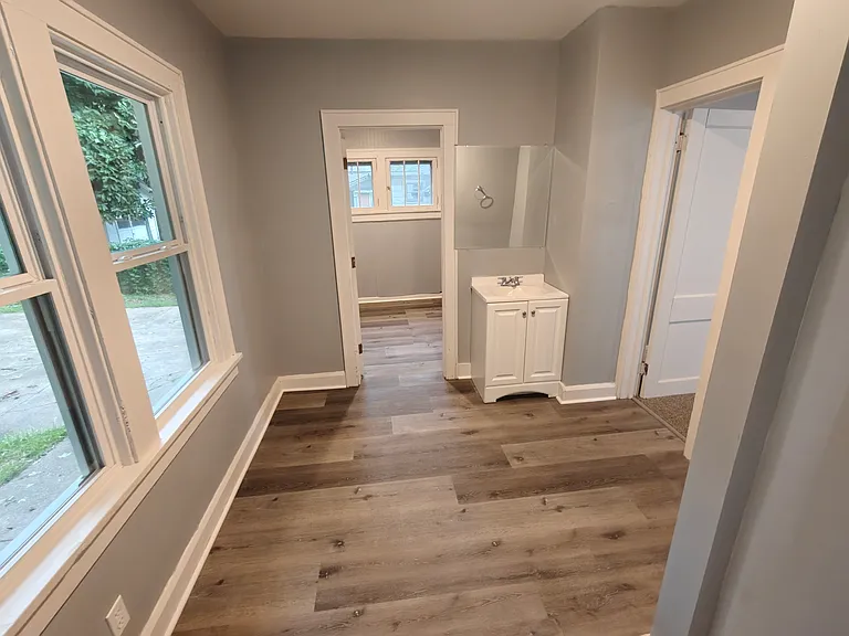 958 Inman St — Photo 13