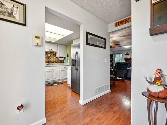 5th image of 3762 Pendlestone Dr
