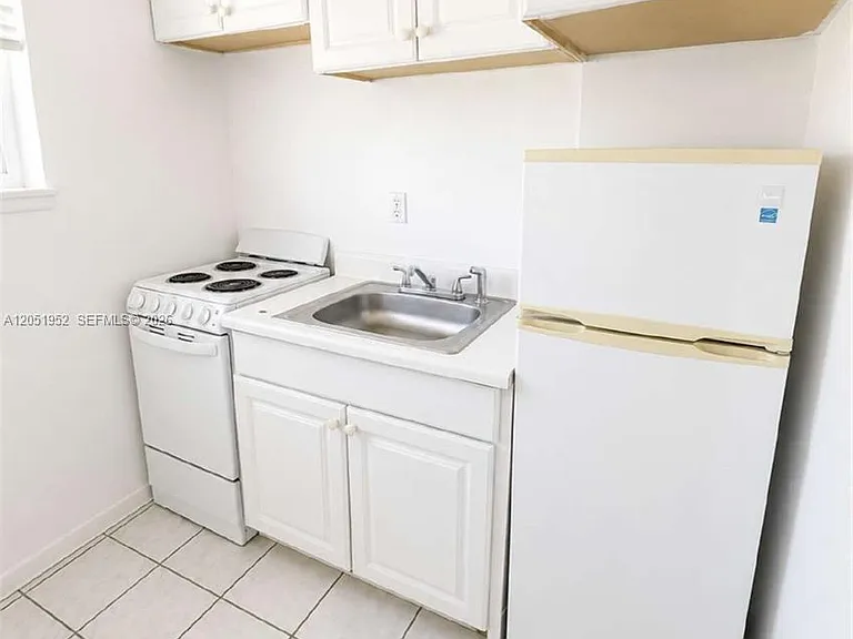 5305 Biscayne Blvd #203 — Photo 3