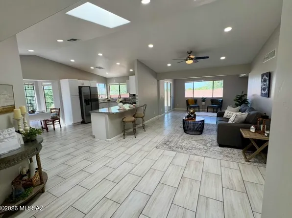 3098 S Giovanna Dr, Tucson, AZ 85730