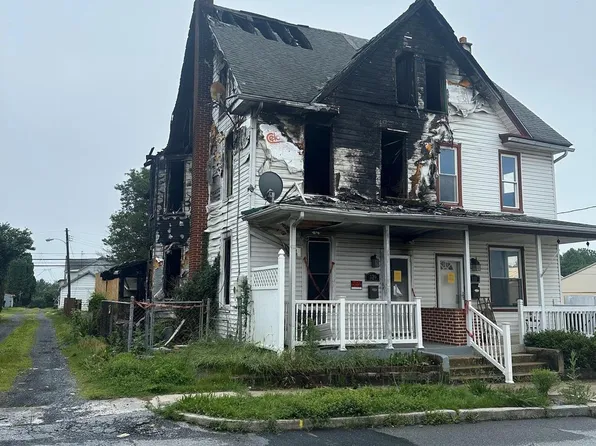 329 N College St, Palmyra, PA 17078