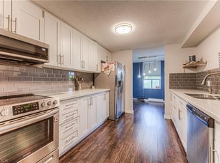 55 Green Valley Dr #210, Kitchener, ON N2P 1Z6