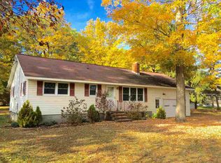 2 Frank St, Rexford, NY 12148