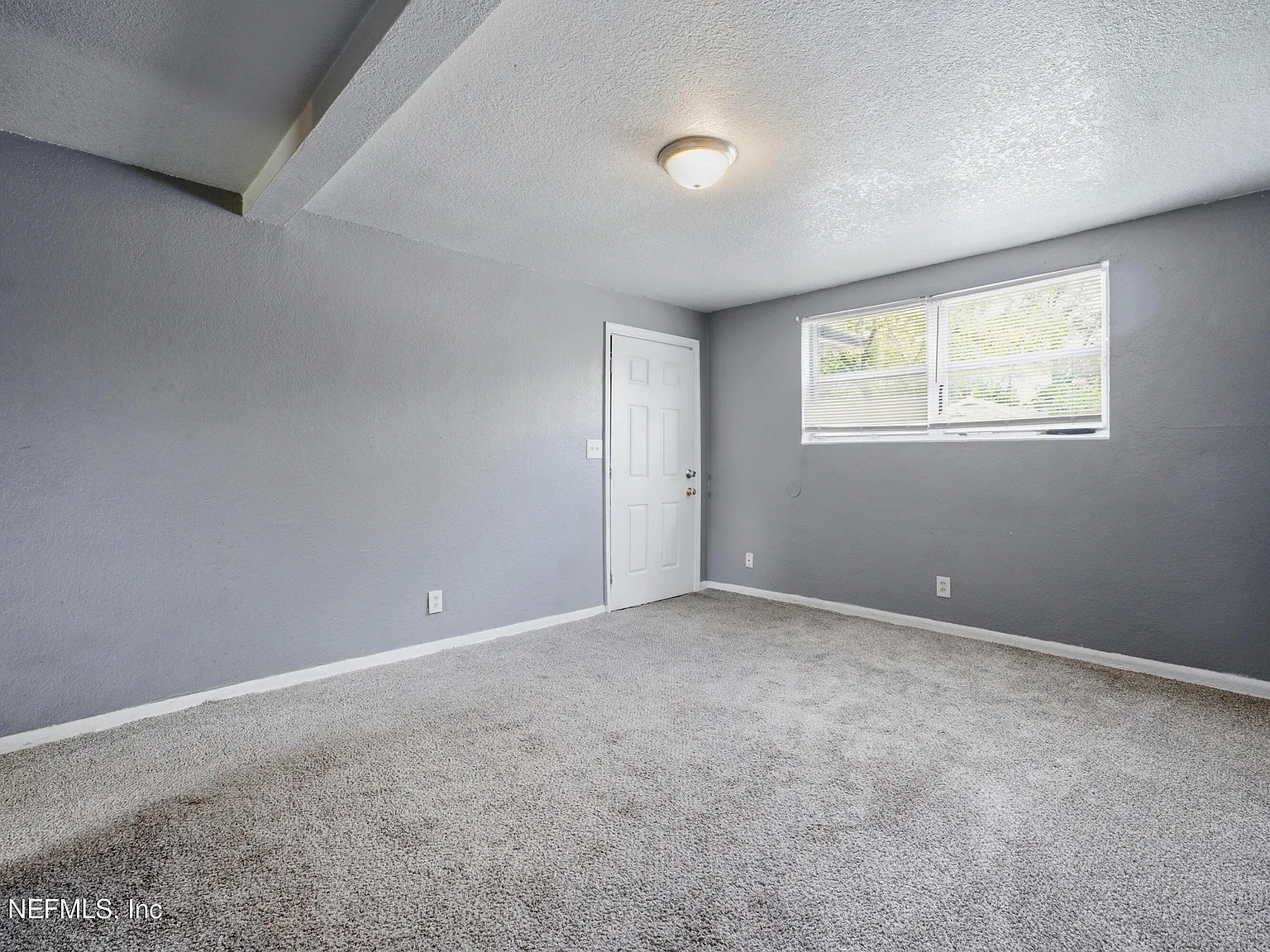 2 bed, 1.5 bath, 715 sqft, $1,100 — Photo 3