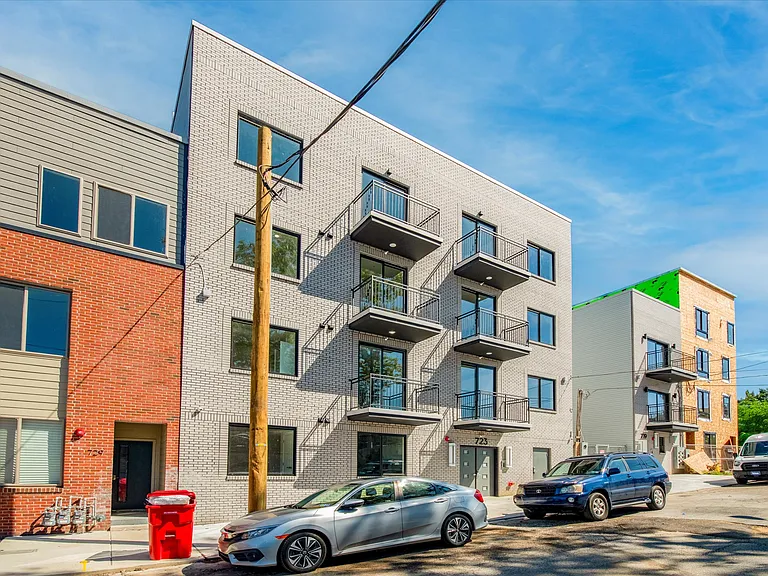 723-27 N 35th St #202 — Photo 9