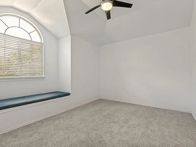 3027 Fall Mist Dr — Photo 16