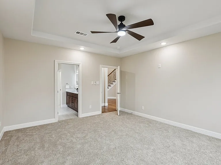 1713 Highland Dr W — Photo 23