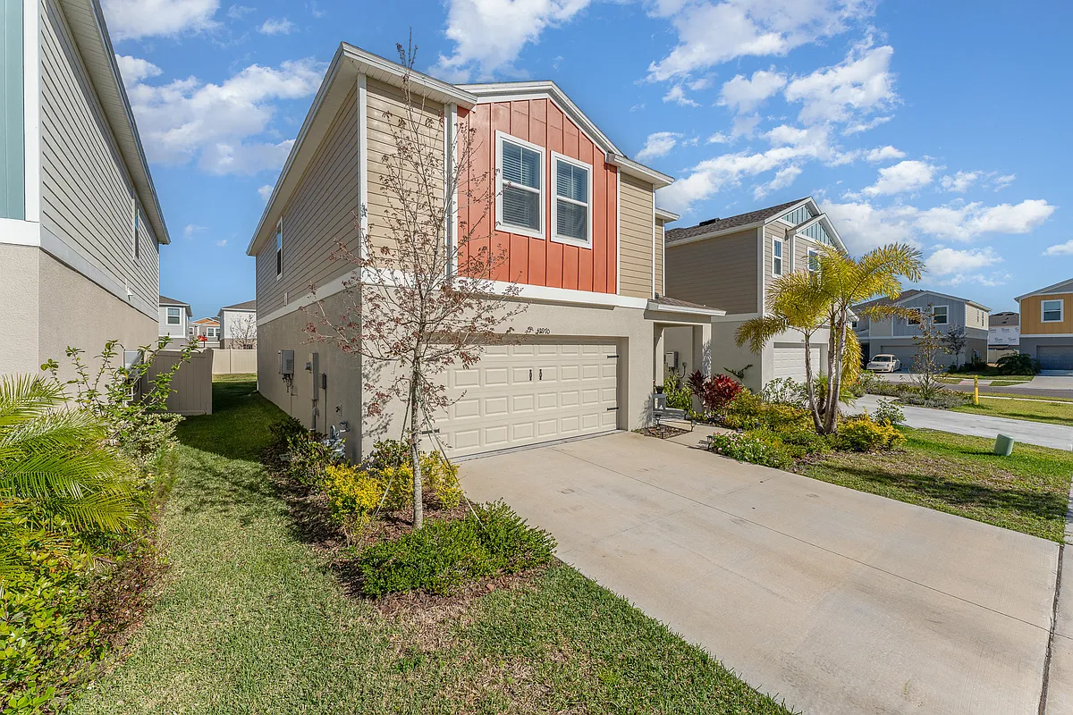 Building Photo - 12970 Pasture Woods Pl