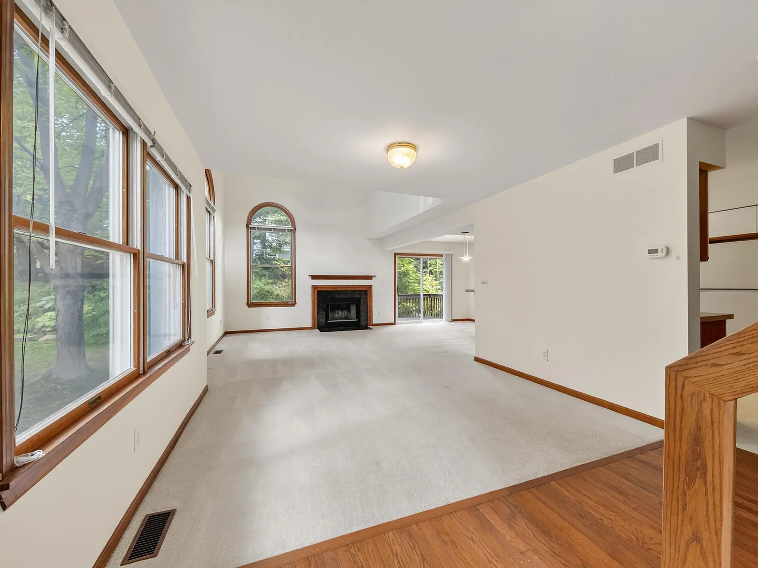2 bed, 2.5 bath, 1476 sqft, $2,700 — Photo 4