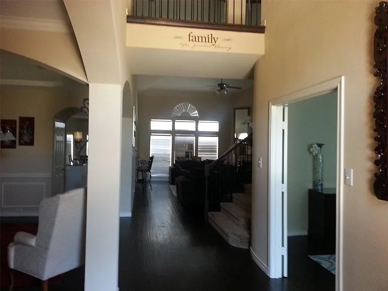 107 Pinedale Dr — Photo 4
