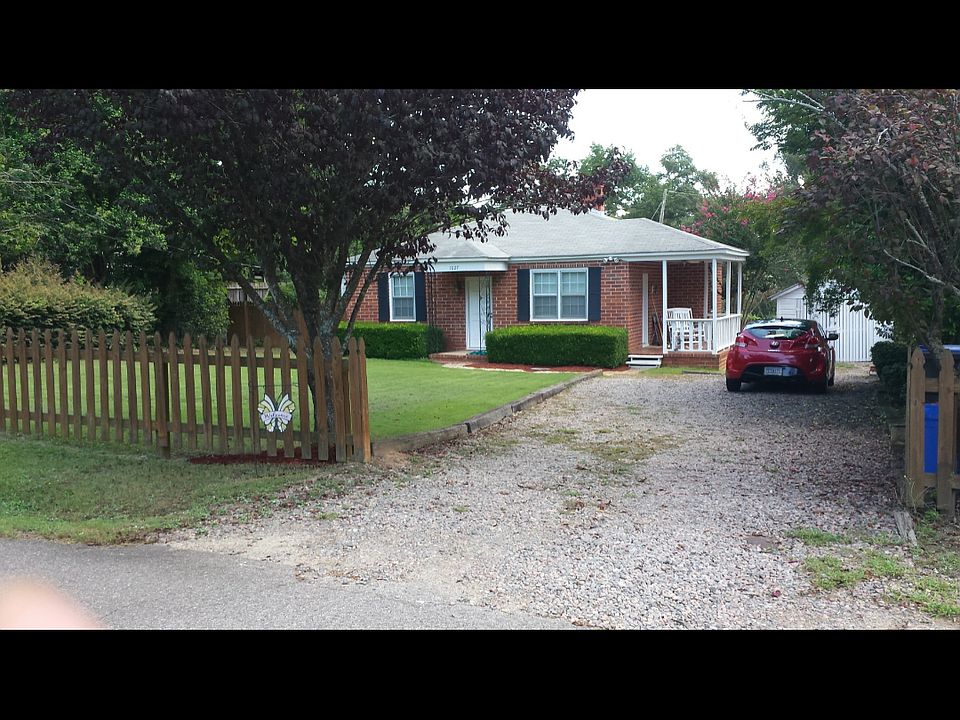 1st image of 1027 Bedford Dr