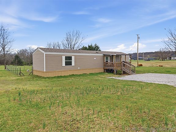 3rd image of 17464 Shell Creek Rd