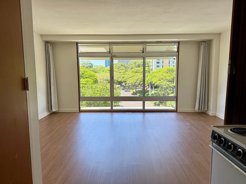 1511 Nuuanu Ave #336