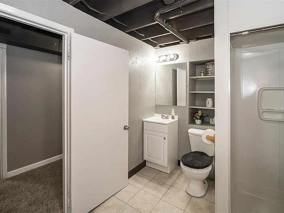 1st image of 103 Harbor View Dr
