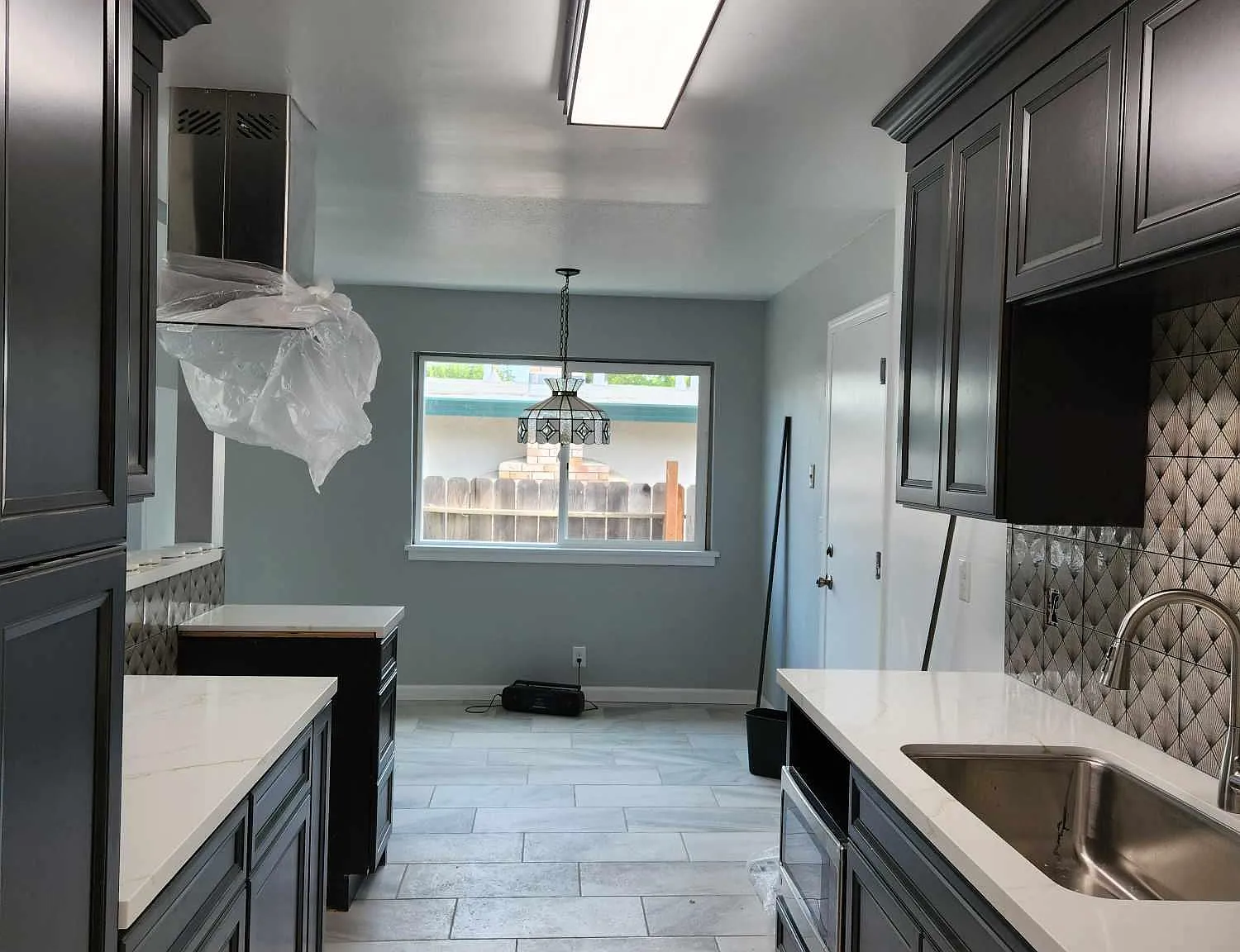 3 bed, 1012 sqft, $2,875 — Photo 4