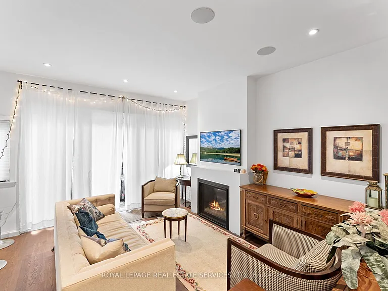 24 Mann Ave — Photo 18