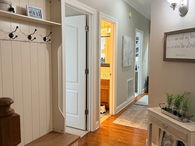 9866 Field Crest Dr — Photo 13