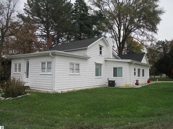 219 S Short St, Bannister, MI 48807
