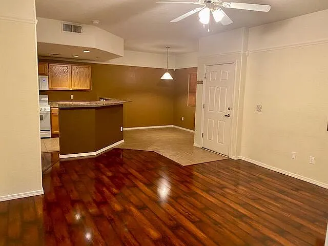6800 Vista Del Norte Dr NE #622 — Photo 3
