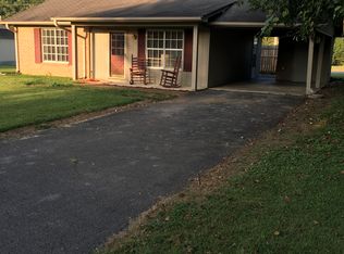 211 Happy Valley Cir, Dowelltown, TN 37059