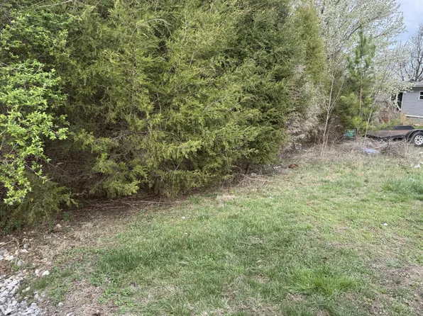 104 Raintree Ln, Kingston, TN 37763