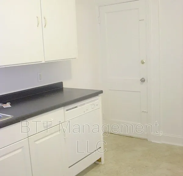 8405 Greenwood Ave #3 — Photo 37