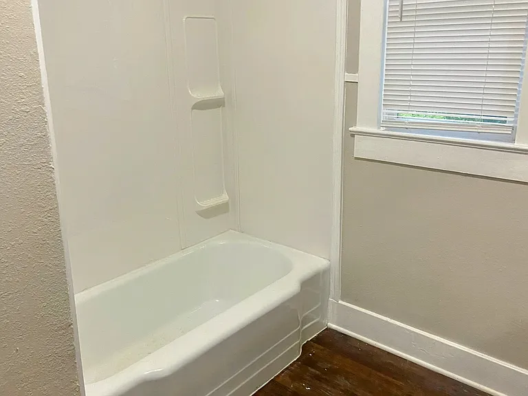 809 N Franklin St #A — Photo 14